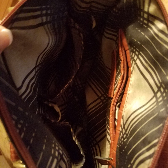 London Fog purse - Picture 6 of 6